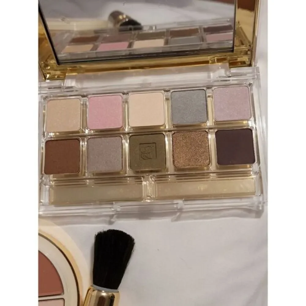 Estee Lauder edition deluxe special
